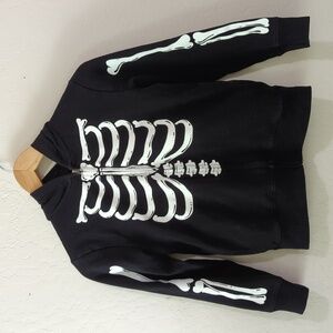 The Children's Place Black & White Skeleton Full Zip Hoodie Size Medium (7/8)